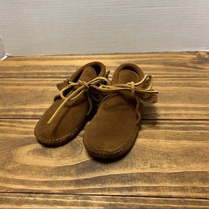 Minnetonka moccasins with fringe